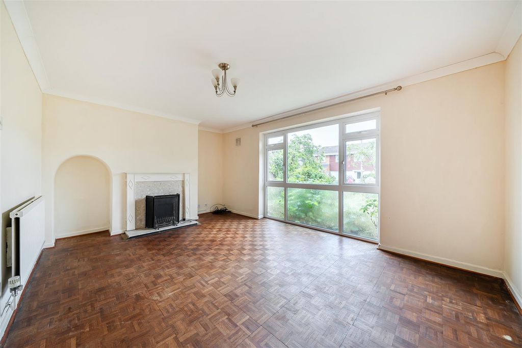 Property photo 3 of 17 1493520-7-6A59Ef9d6E185.Jpg