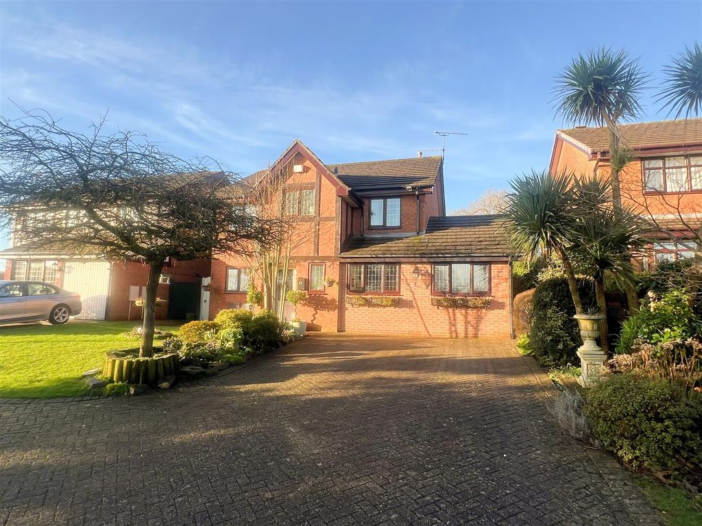 Property photo 1 of 41