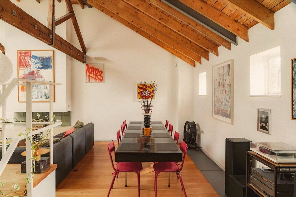 Property photo 3 of 22 Dining