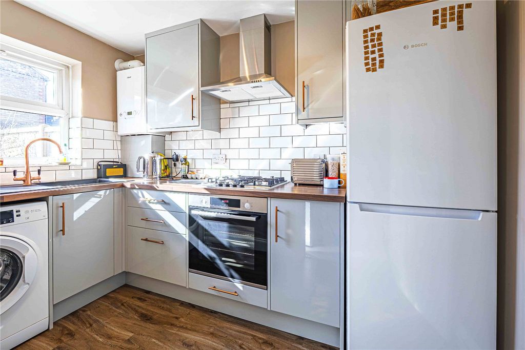 Property photo 3 of 11 Picture No. 09