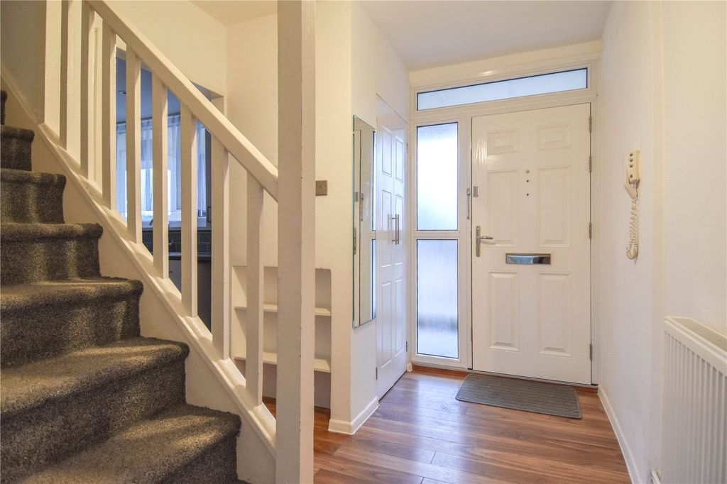 Property photo 2 of 14 Picture No. 08