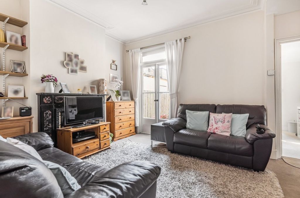 Property photo 2 of 6 648152 (2)