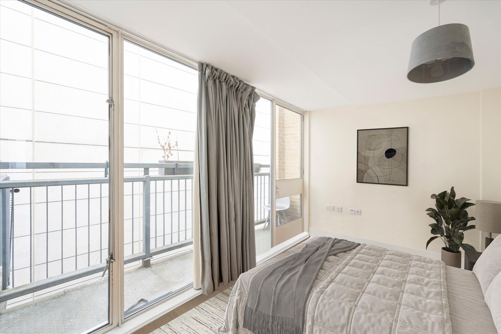 Property photo 2 of 13 Image