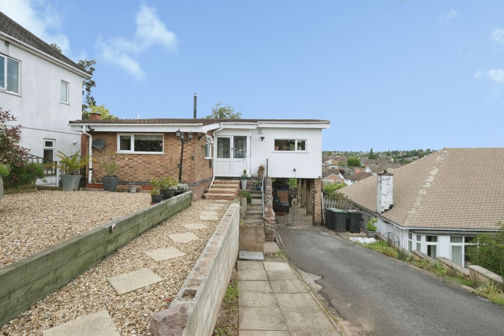 Property photo 1 of 21 Front
