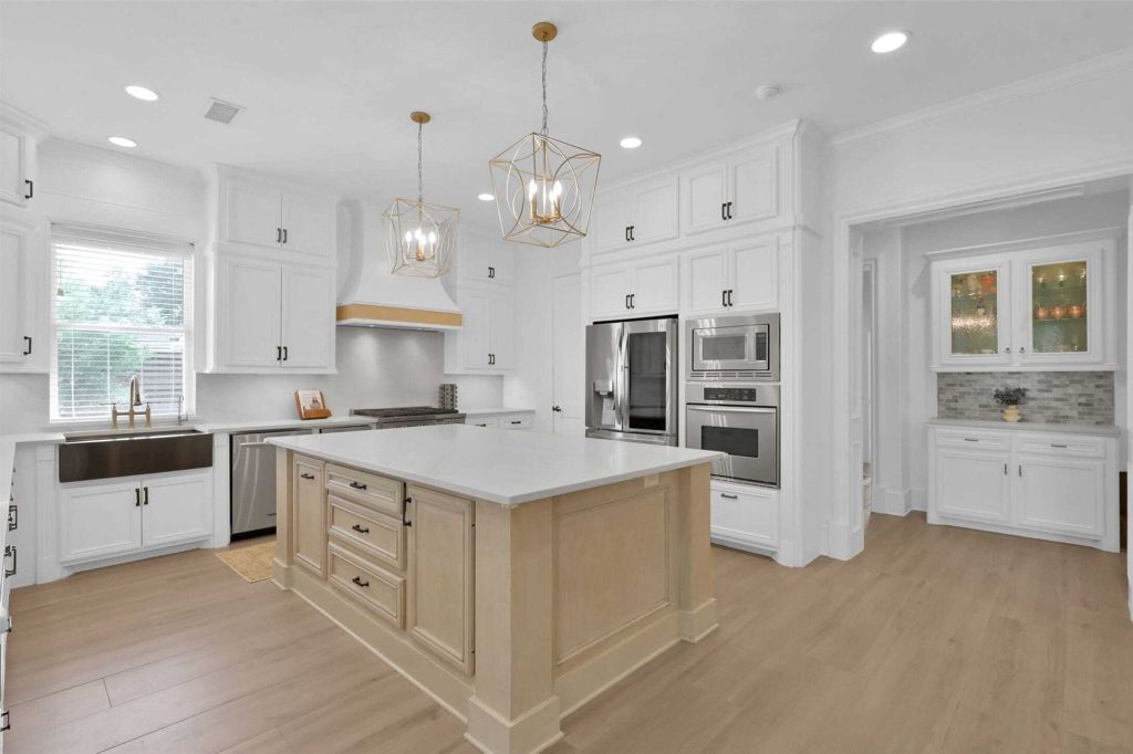 Property photo 3 of 27 <Alttext/>