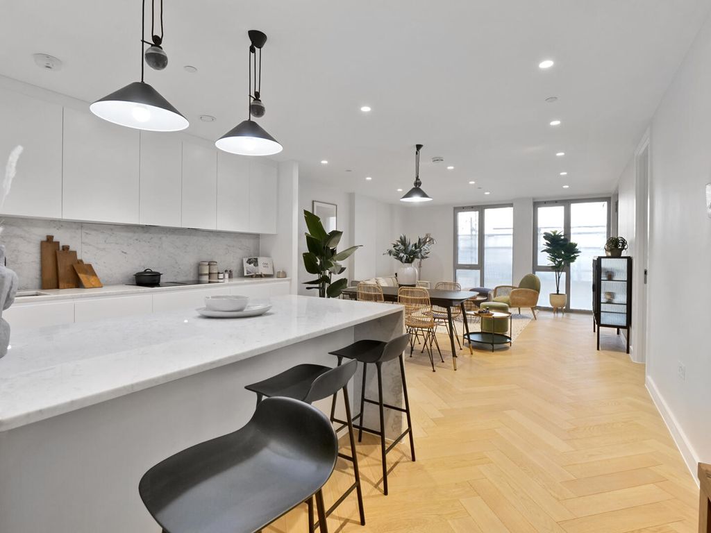 Property photo 1 of 27 Kitchen