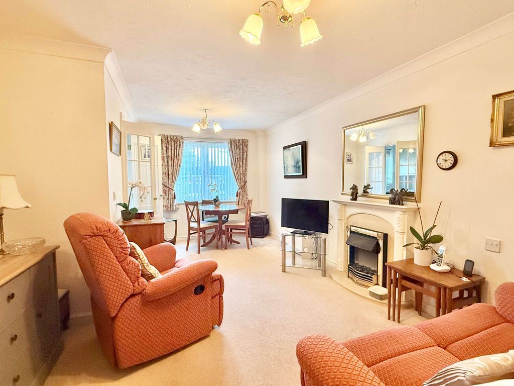 Property photo 2 of 9