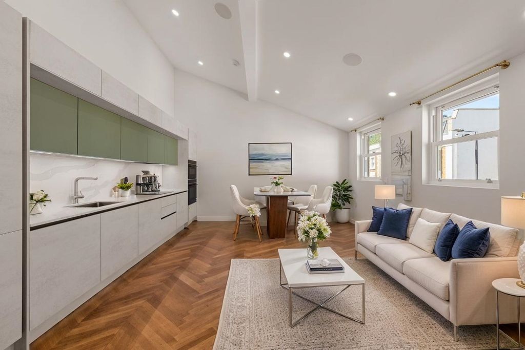 Property photo 1 of 5 Jzu8Fw2Clzdmeeacw...