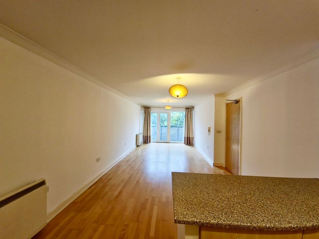 Property photo 3 of 9