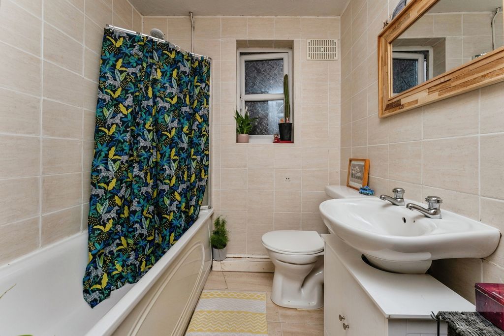 Additional image 10 of 2 bed end terrace house for saleThe Chapel, Gemig Street, St Asaph, Denbighshire LL17