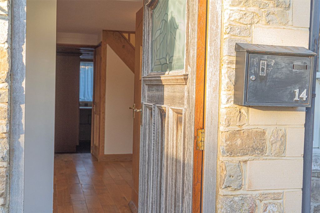 Property photo 3 of 11 Picture No. 02