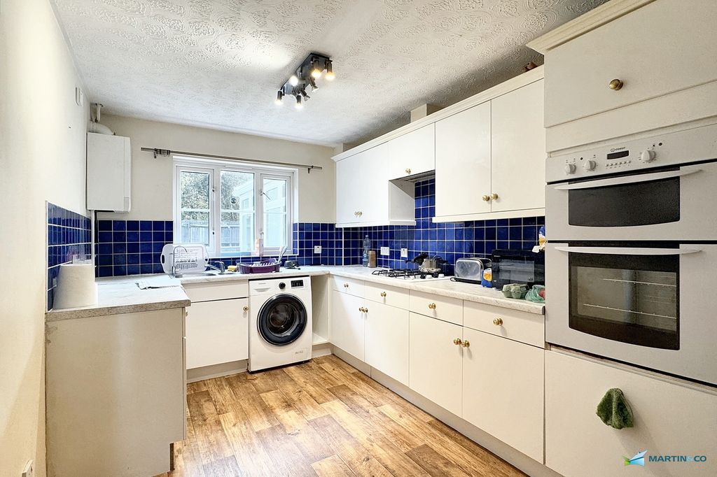 Property photo 2 of 15 Img_2757