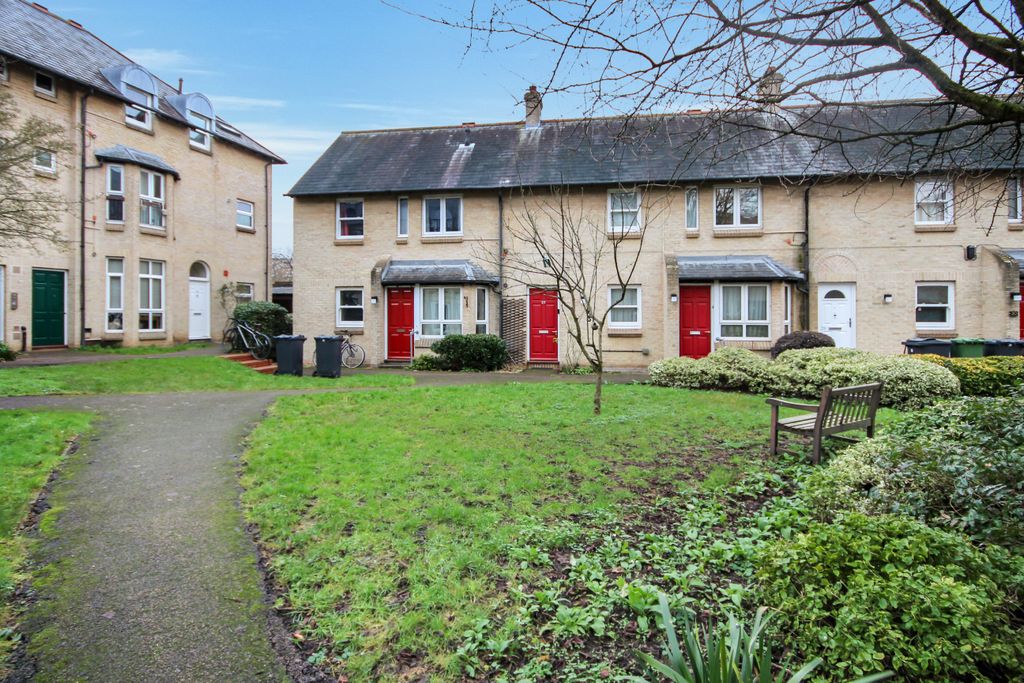 Property photo 1 of 5