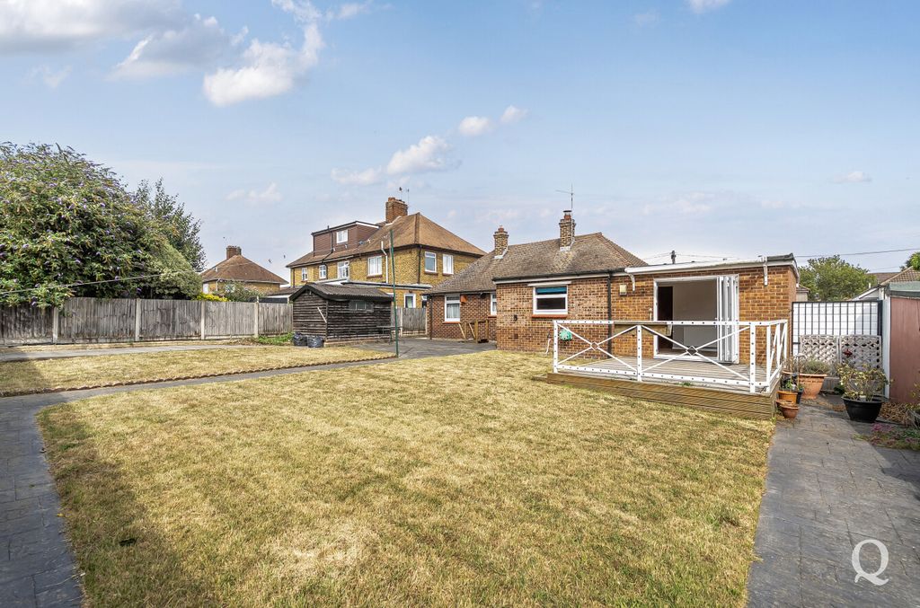 Property photo 3 of 23 A1B3E985-d96F-4E3...