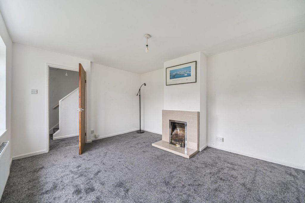 Property photo 3 of 21 Seddons, Tiverton