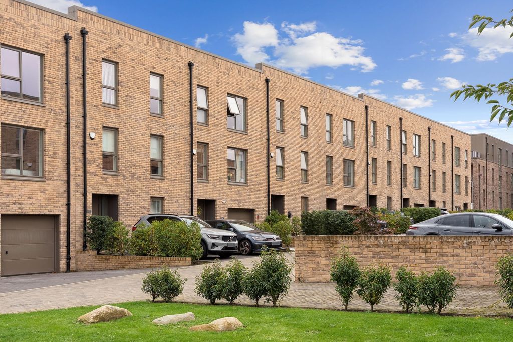 Property photo 1 of 35