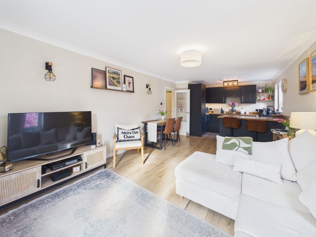 Property photo 3 of 19