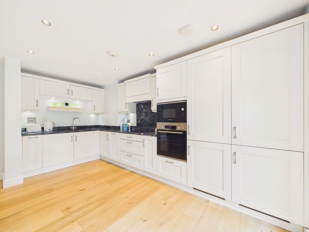Property photo 2 of 13 Kitchen