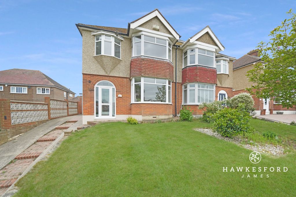 Property photo 1 of 20 Canterbury Road, Sittingbourne - Front