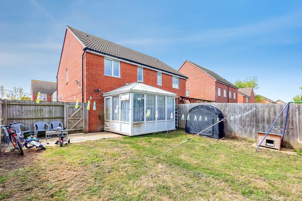 Property photo 2 of 13
