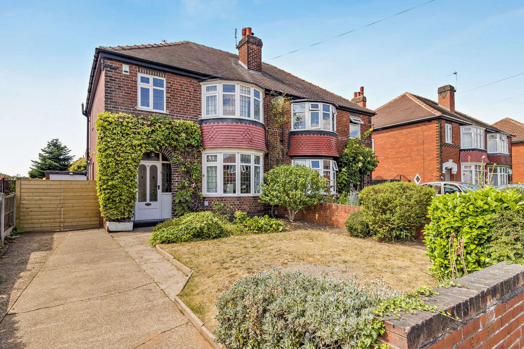 Property photo 2 of 19