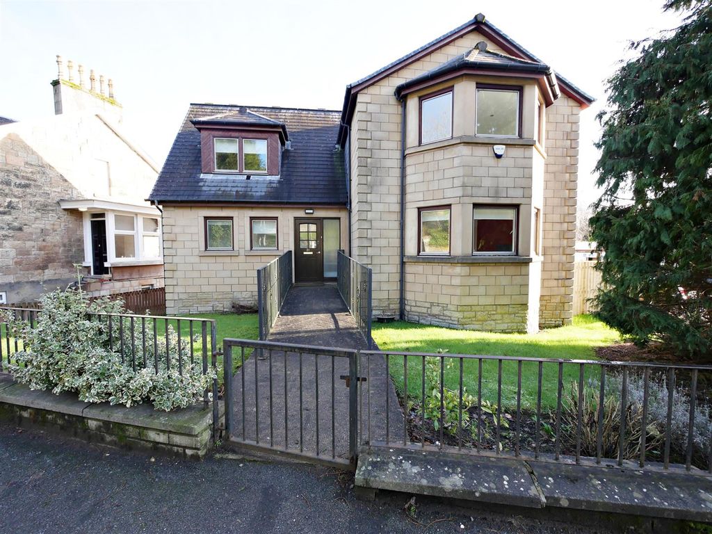 Property photo 1 of 15 P2110805.Jpg