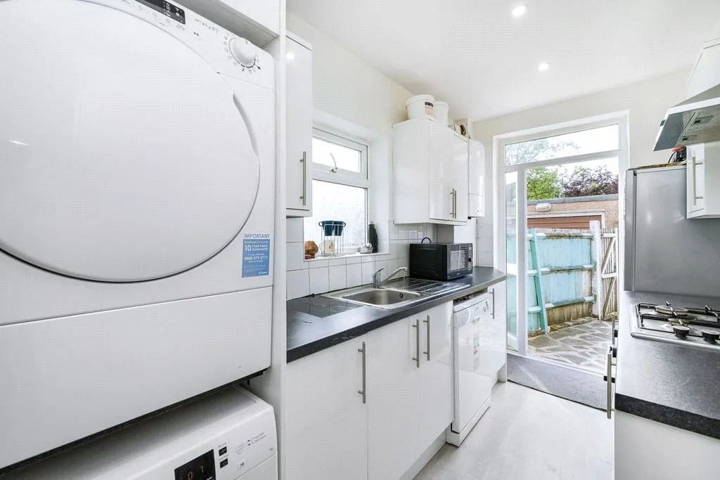 Property photo 2 of 13 4793761