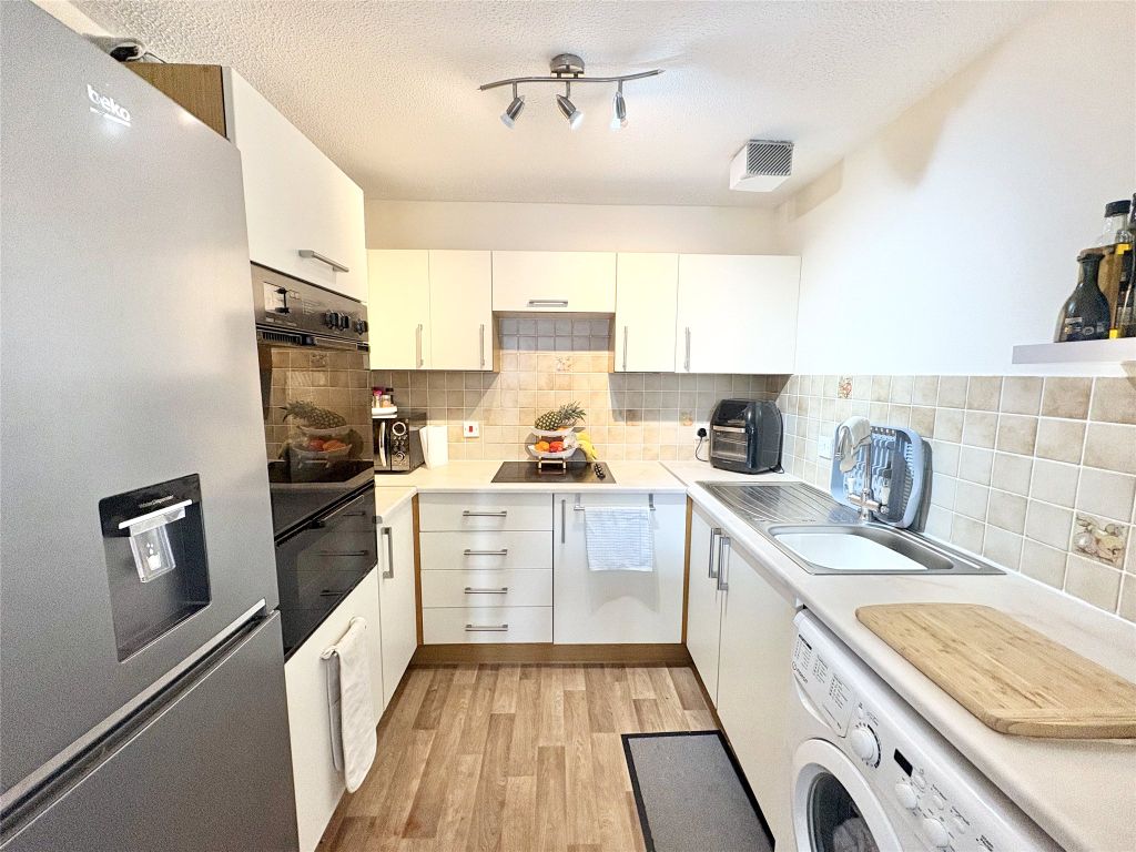 Property photo 2 of 14 Picture No. 04