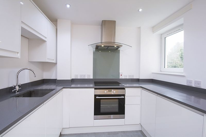 Property photo 3 of 10 Photo 7