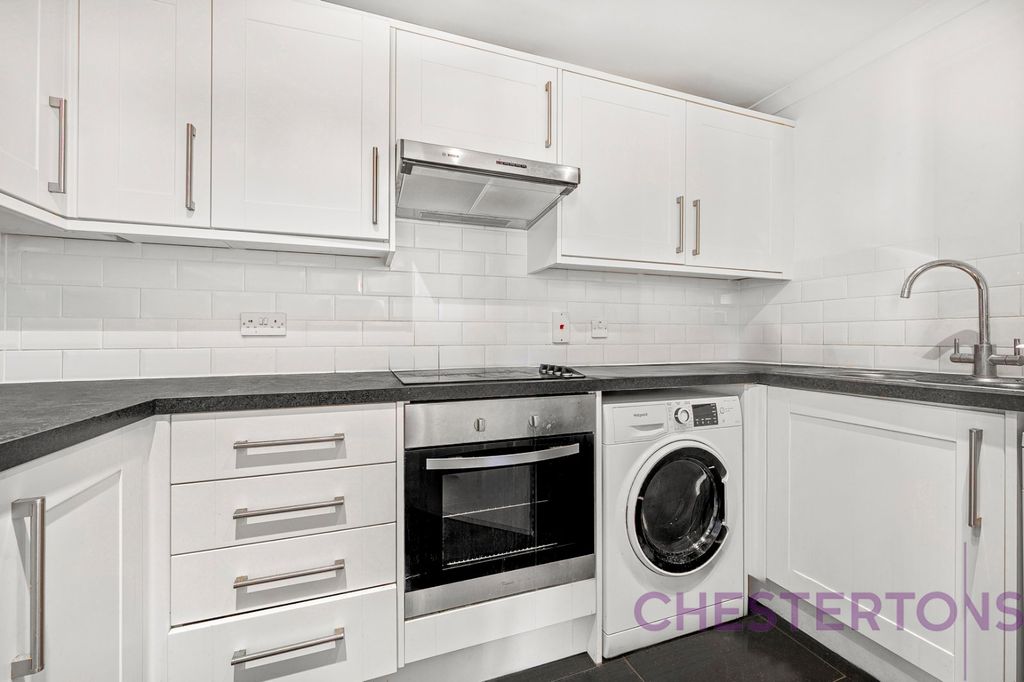 Property photo 3 of 22