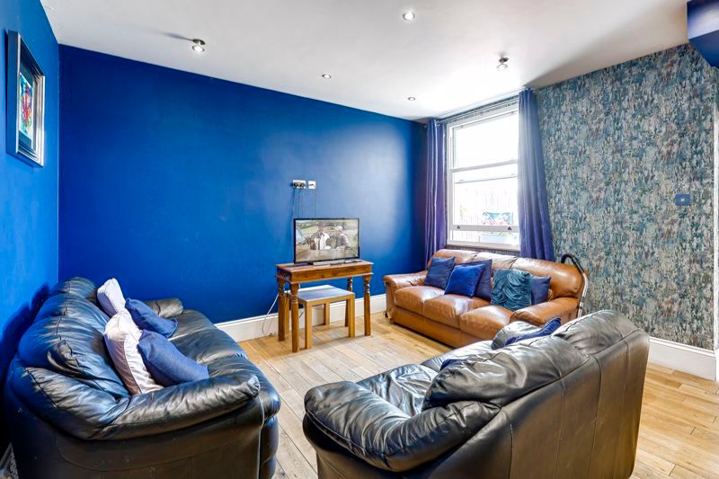 Property photo 3 of 19 Photo 14
