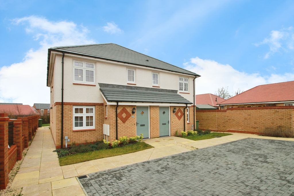 Property photo 1 of 19 Front