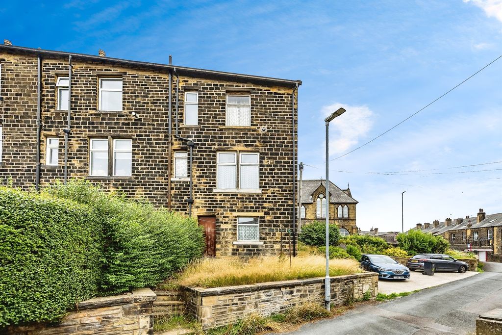 Property photo 2 of 16