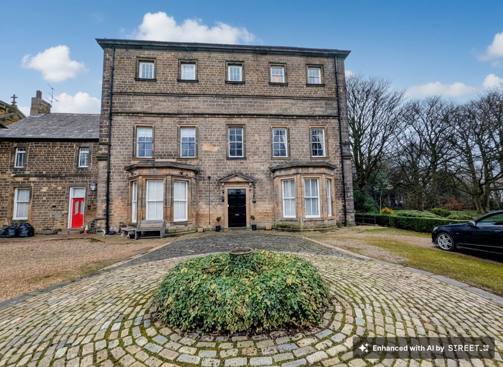 Property photo 1 of 33