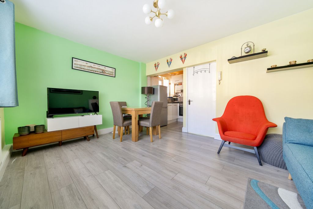 Property photo 3 of 16 1466881-1-6A0F1d4...
