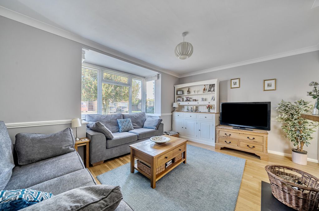 Property photo 3 of 17 1371003-14-68F8Bc...