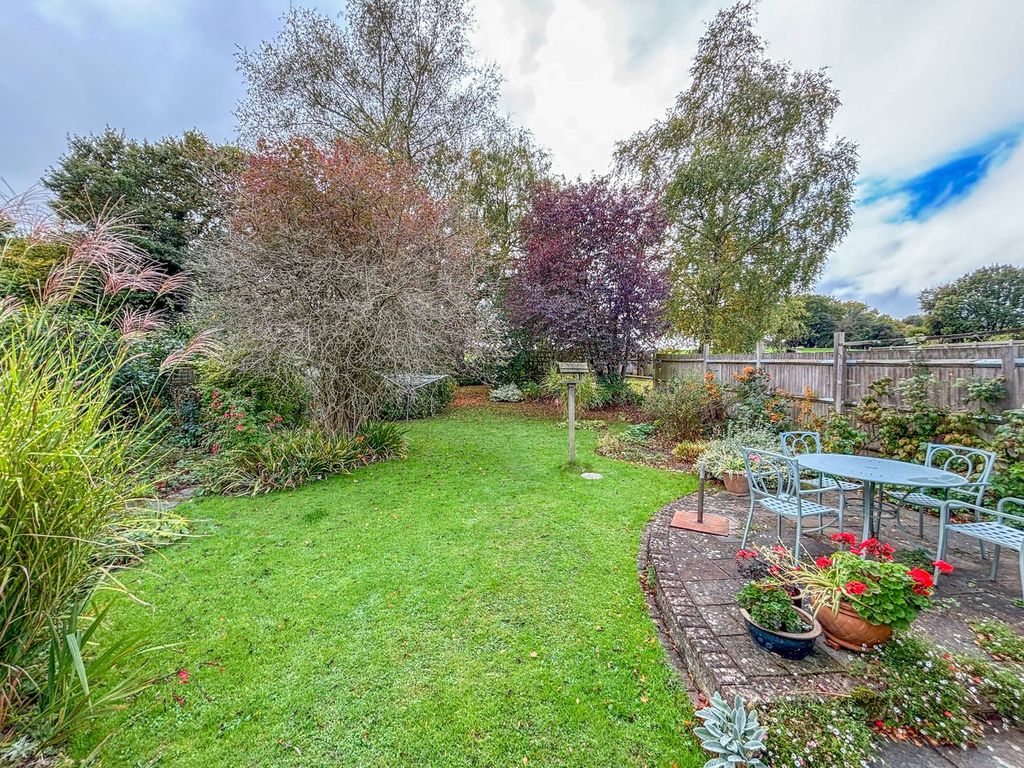 Property photo 3 of 35