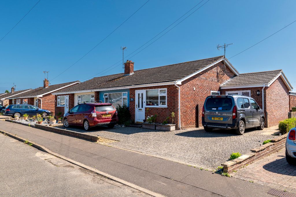 Property photo 1 of 15 4375881
