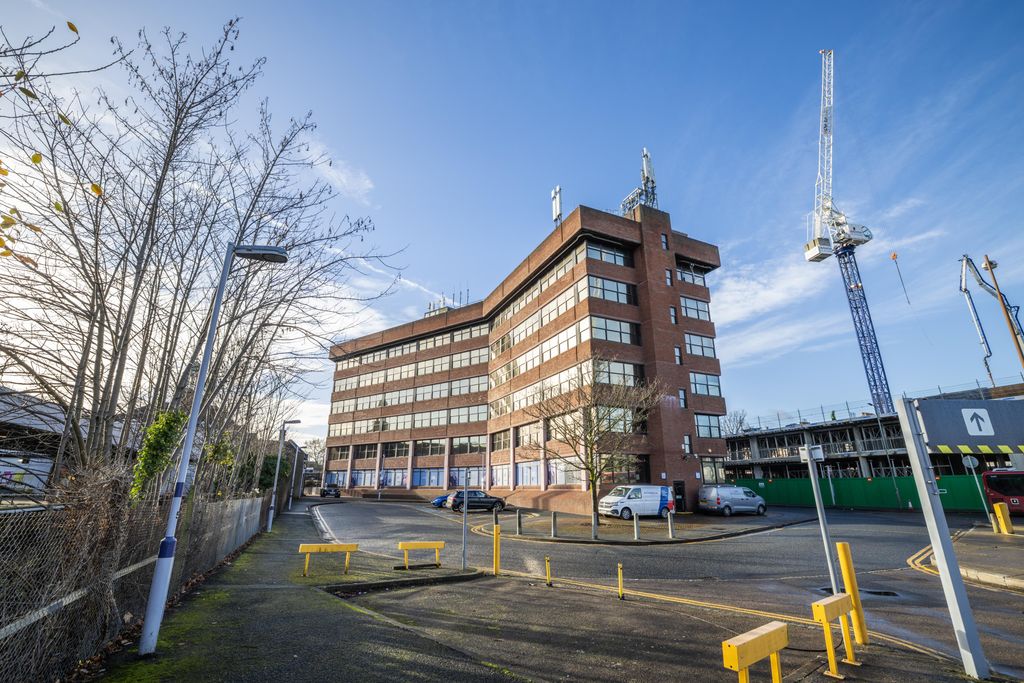 Property photo 3 of 5