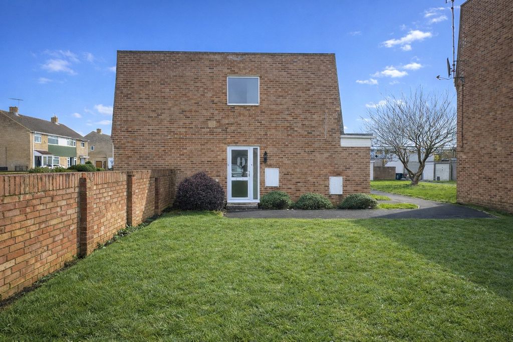 Property photo 1 of 8 Picture No. 02