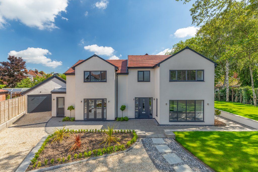 Property photo 1 of 17 External