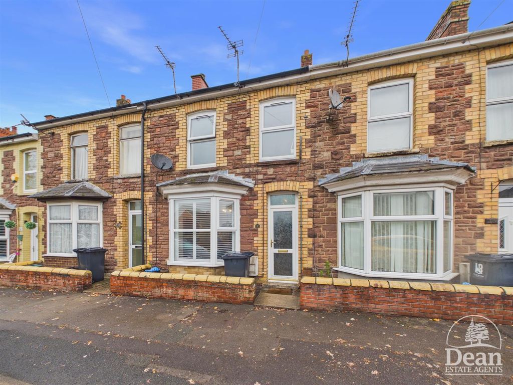 Property photo 1 of 12