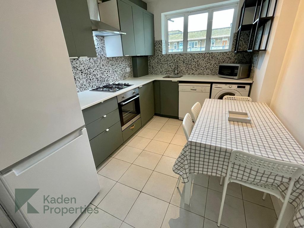 Property photo 2 of 35