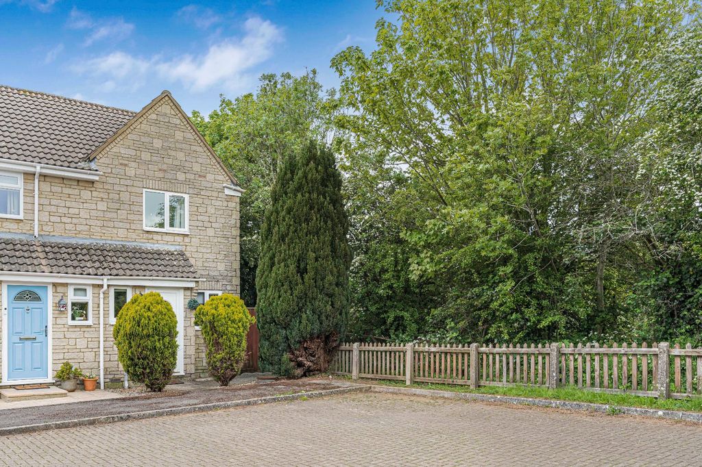 Property photo 1 of 12 Picture No. 18