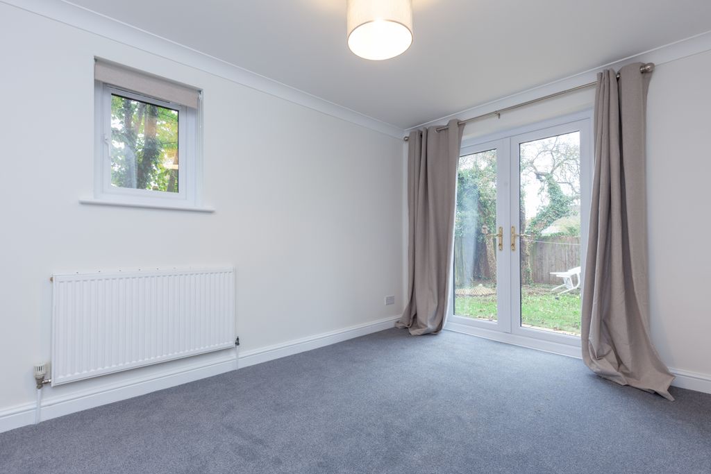 Property photo 2 of 10 Photo 02