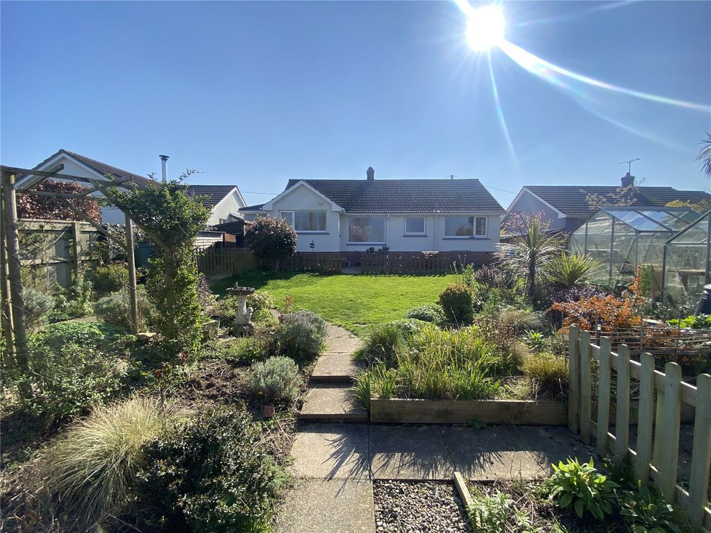 Property photo 2 of 20 Picture No. 18