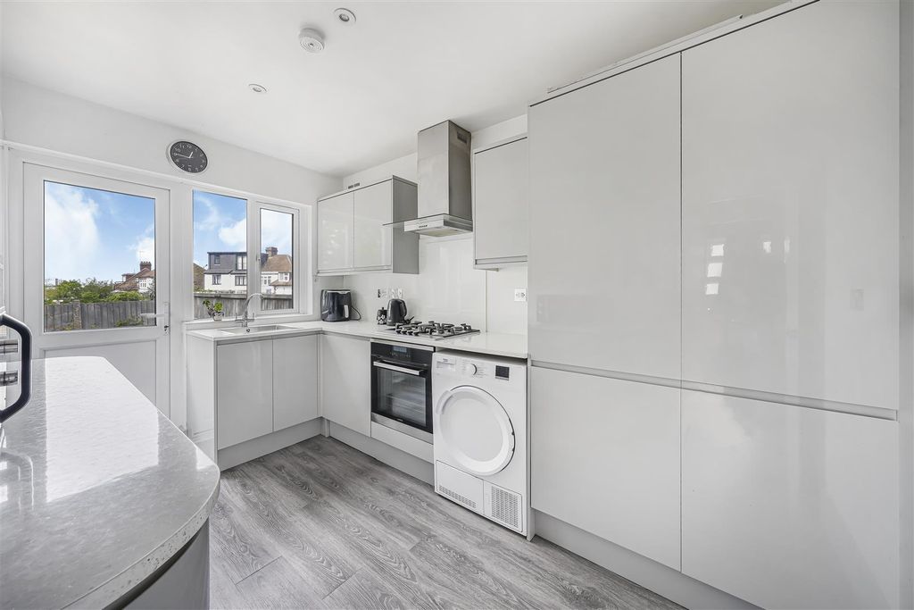 Property photo 3 of 21 Dsc06143.Jpg