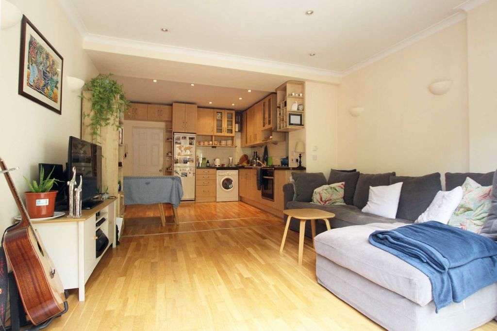 Property photo 2 of 4