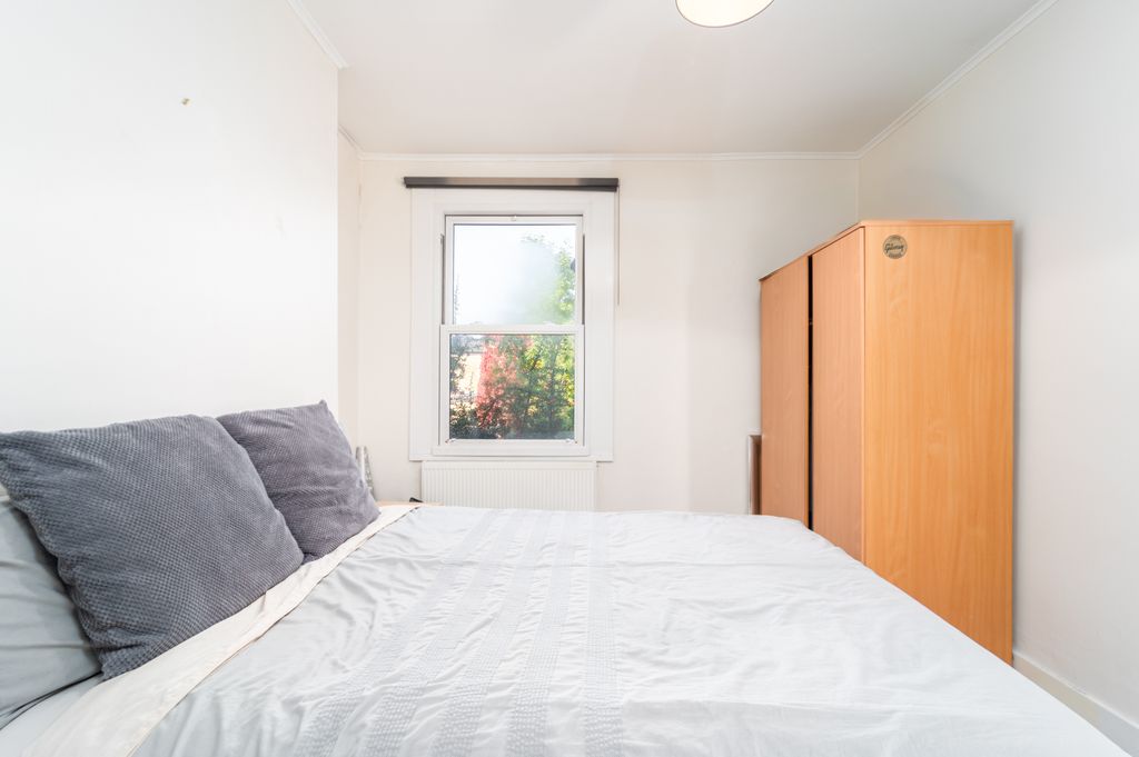Property photo 3 of 8 Mba00662-Edit