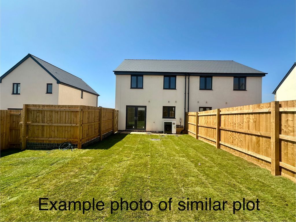 Property photo 3 of 11